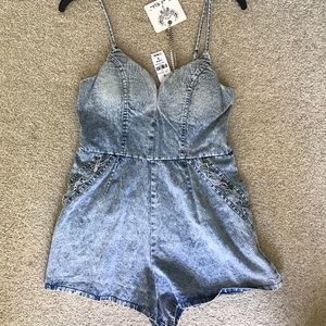 LF Romper (Angle Biba)